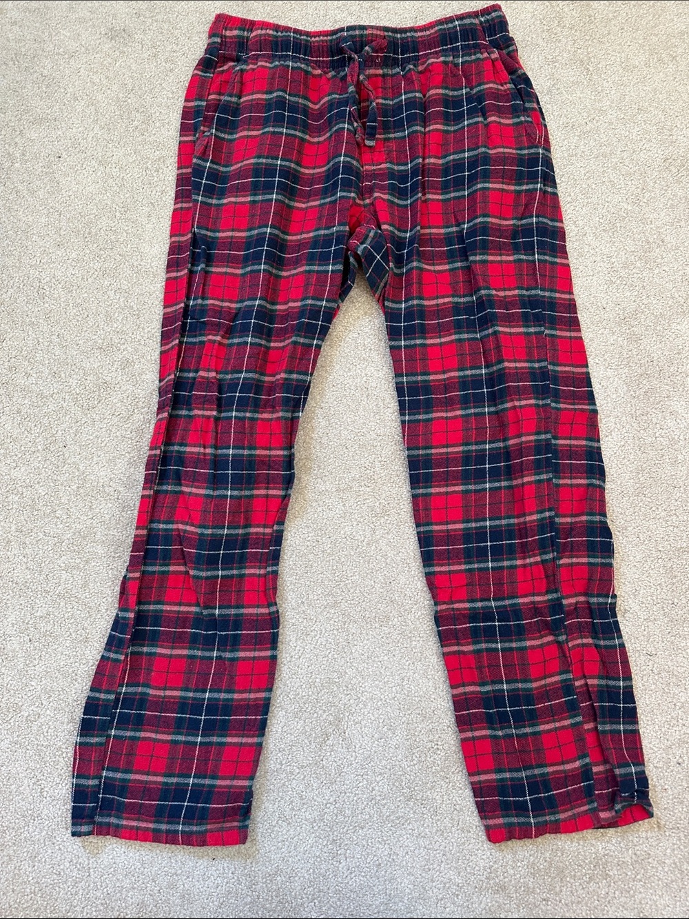 Old Navy Men’s Red and Navy Plaid Flannel Pants - Medium - Like New
